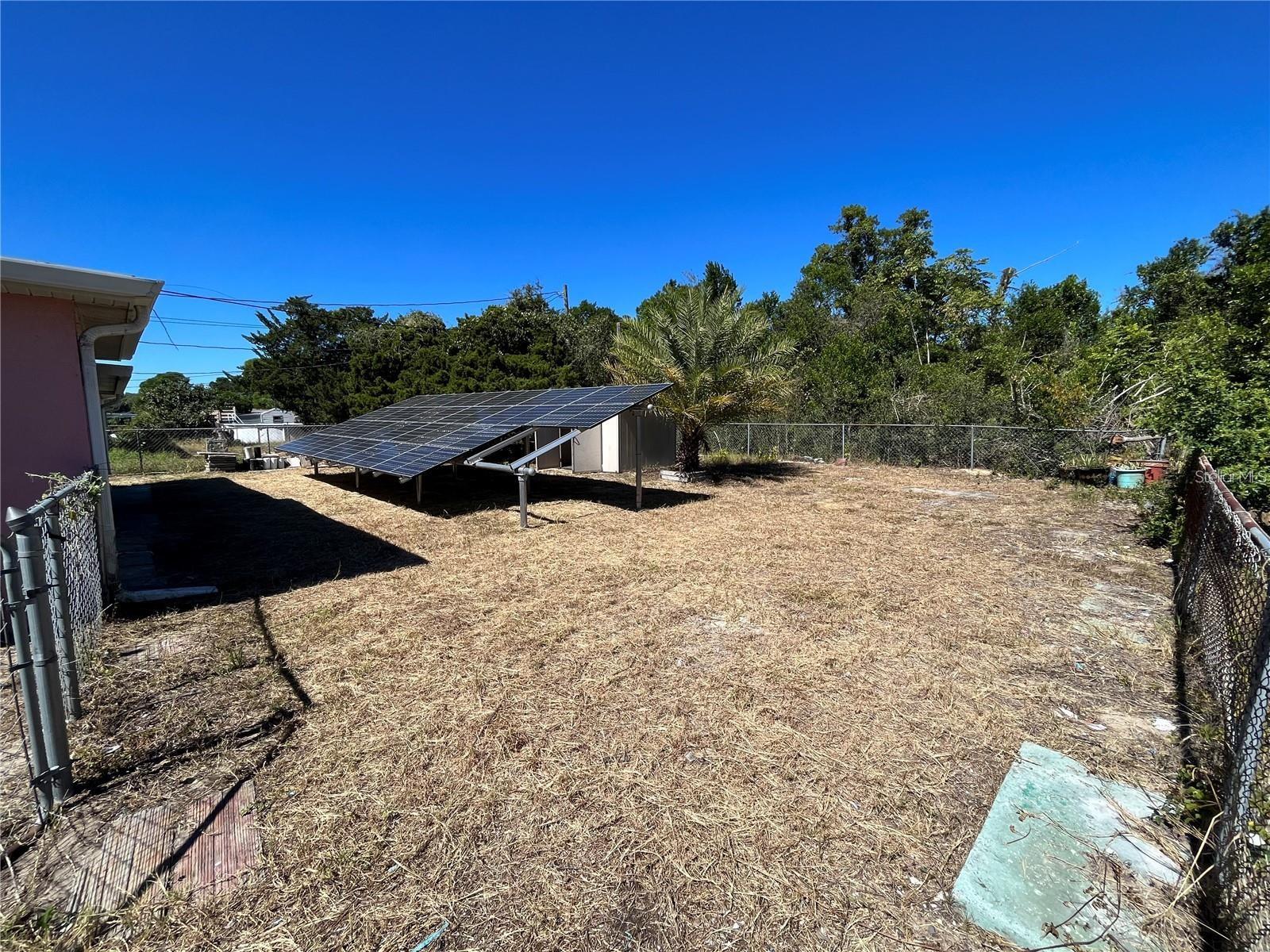 7407 UNIVERSITY DR — photo 21
