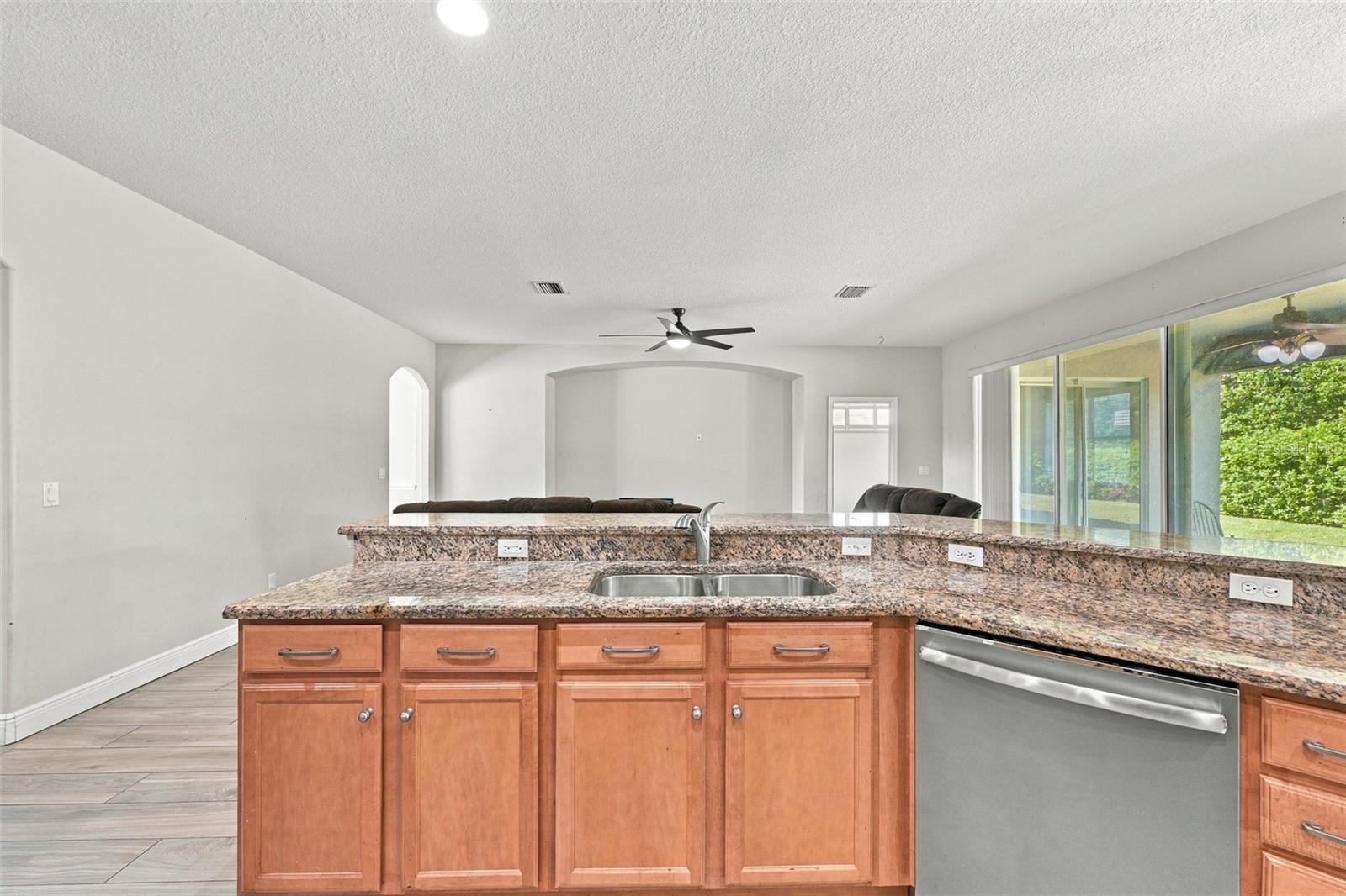 3403 WALDEN RESERVE DR — photo 34