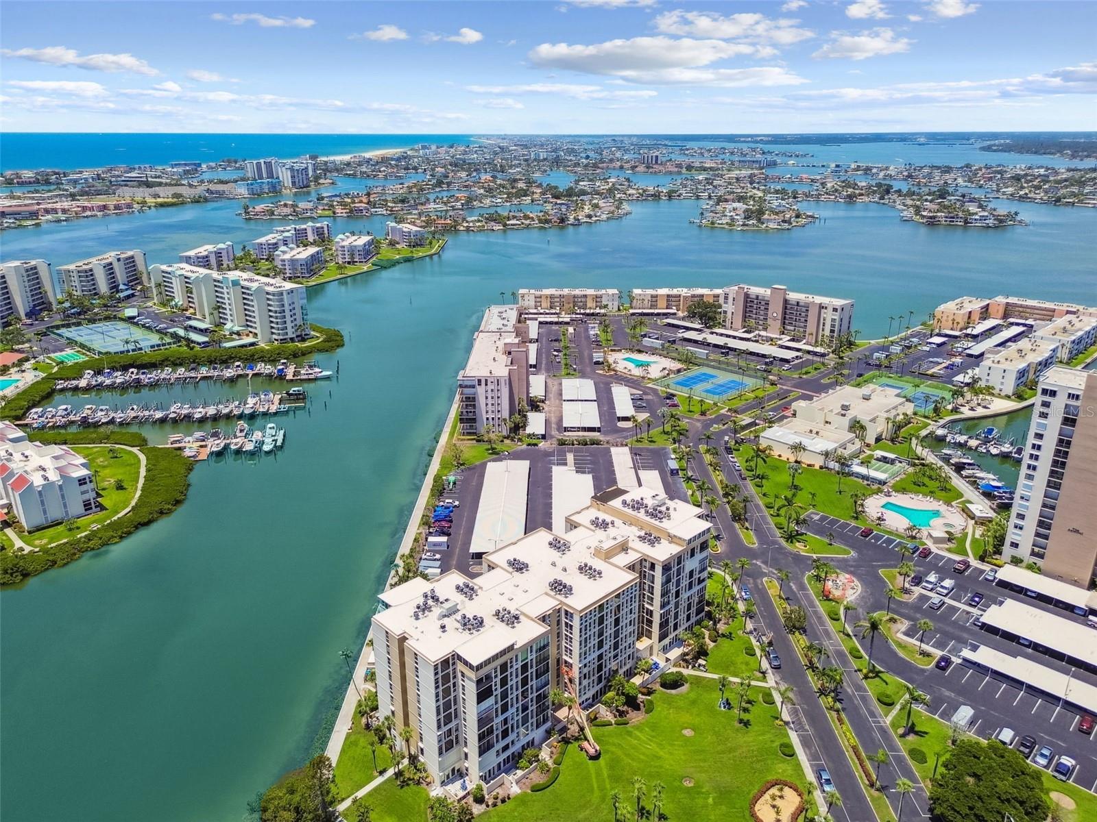 7400 SUN ISLAND DR S #411 — photo 43