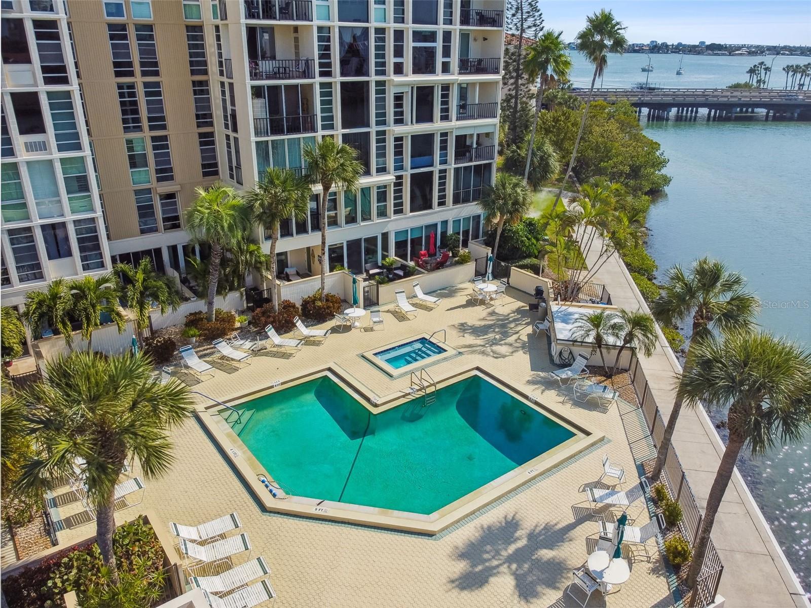 7400 SUN ISLAND DR S #411 — photo 39