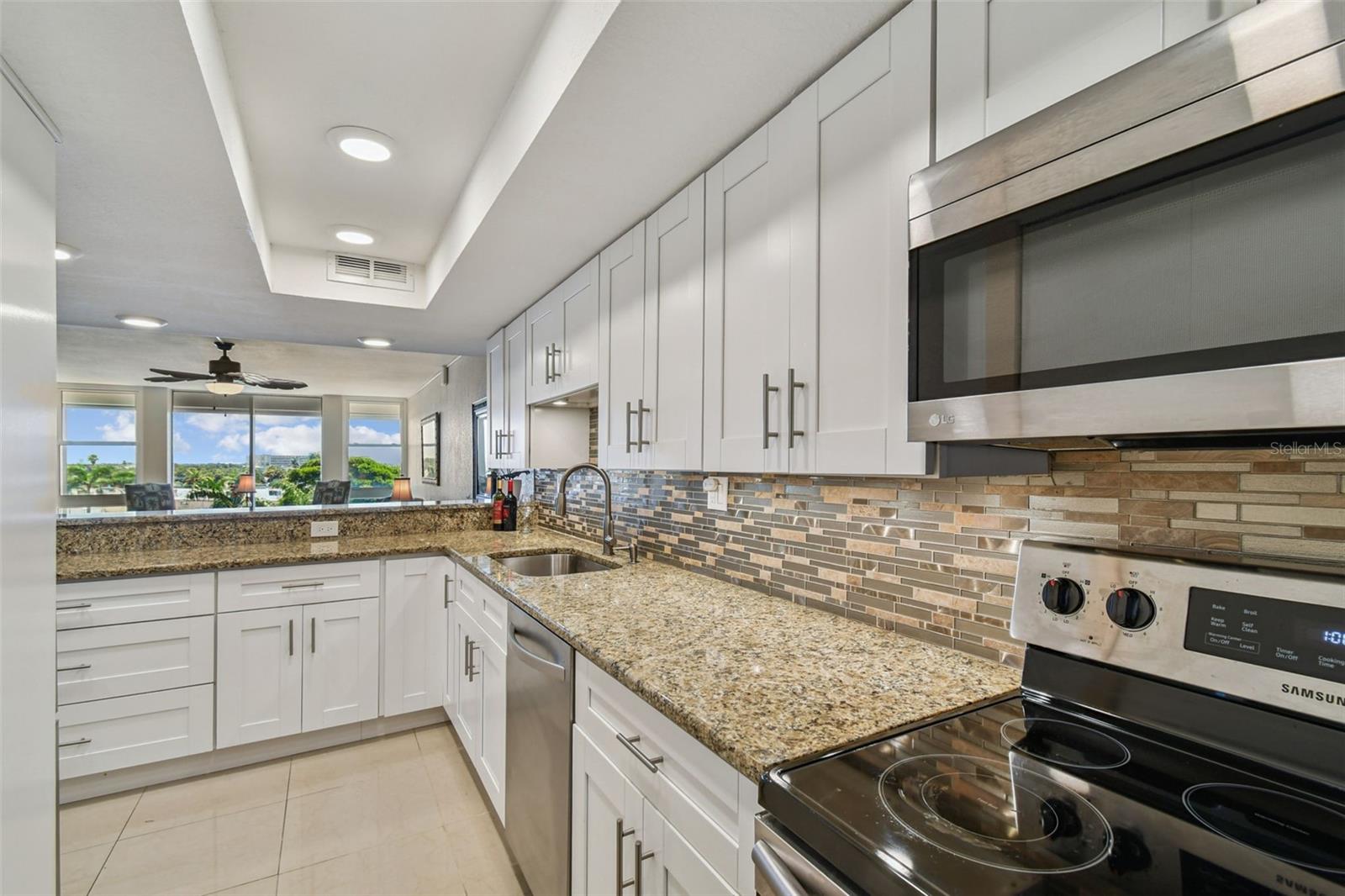 7400 SUN ISLAND DR S #411 — photo 12