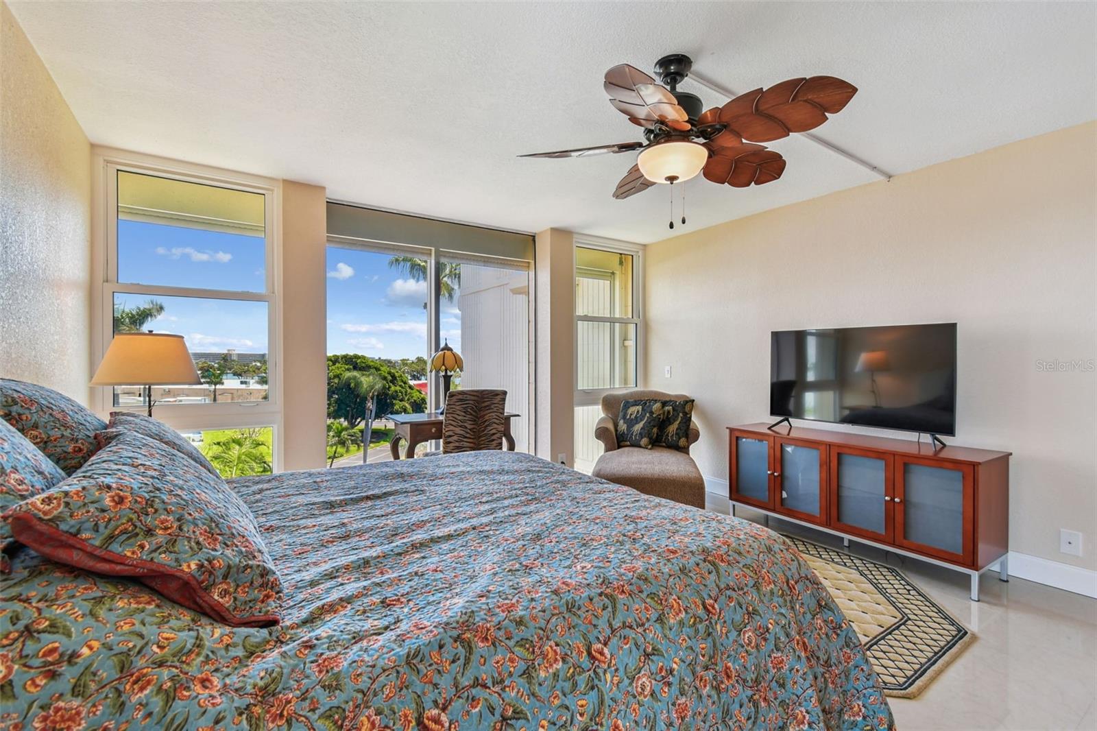 7400 SUN ISLAND DR S #411 — photo 24