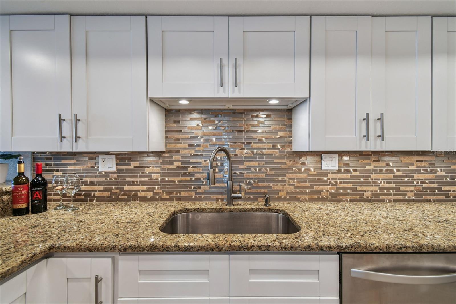 7400 SUN ISLAND DR S #411 — photo 13