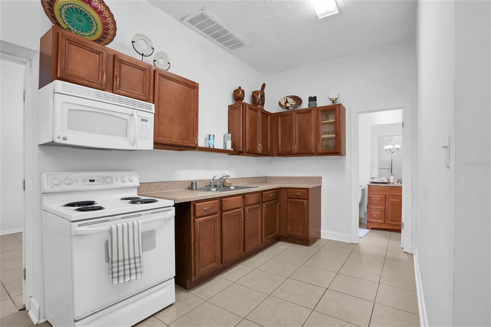 12409 N BOULEVARD — photo 43