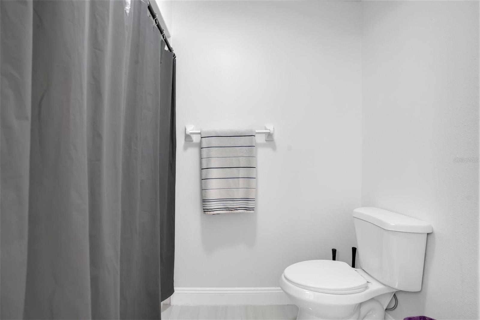 12409 N BOULEVARD — photo 30