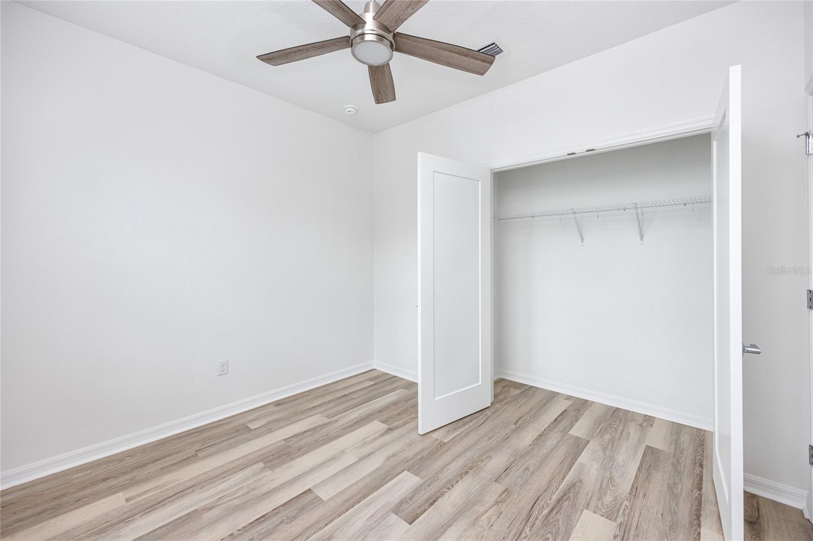 915 E 15TH AVE #2 — photo 24