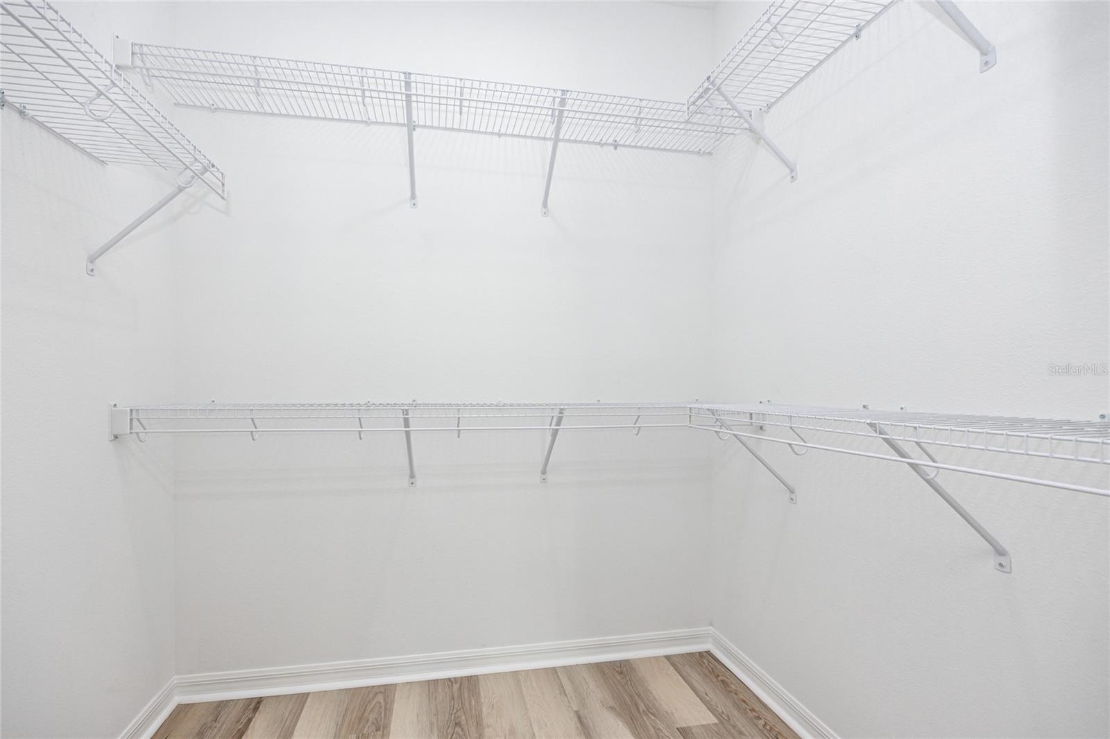 915 E 15TH AVE #2 — photo 33