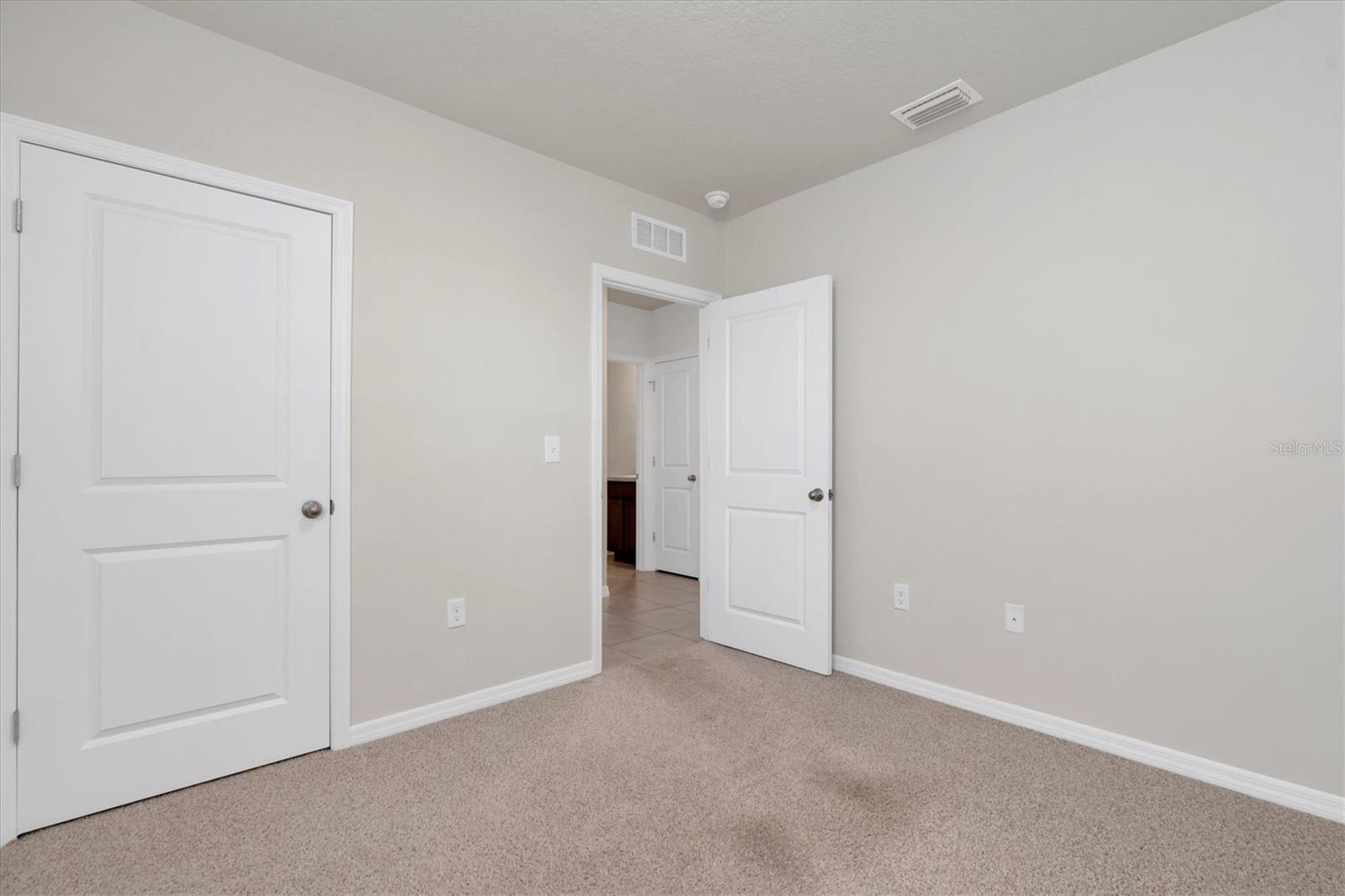 17070 OVAL RUM DR — photo 27