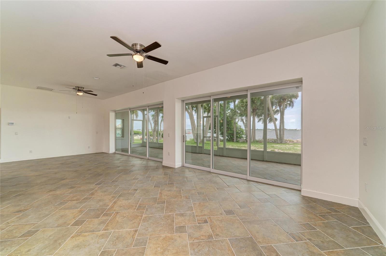 211 BAHIA VISTA DR — photo 9