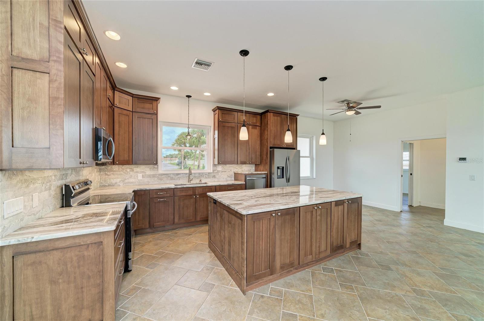 211 BAHIA VISTA DR — photo 22