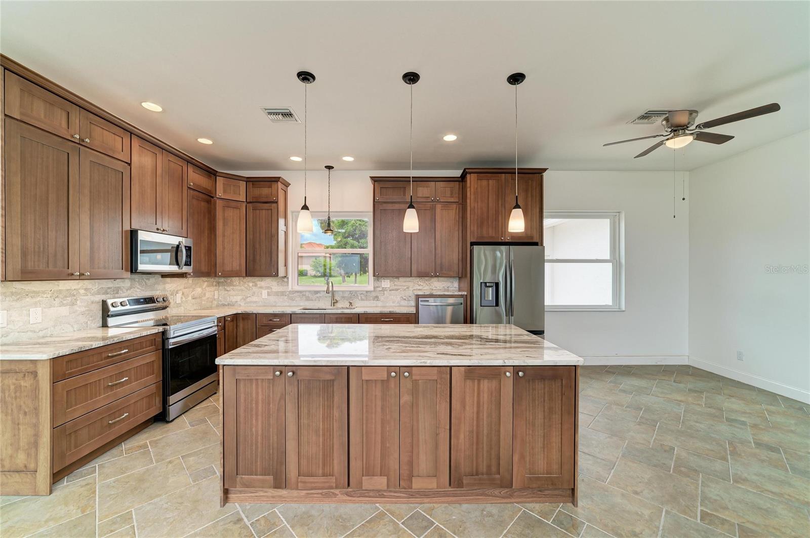 211 BAHIA VISTA DR — photo 21