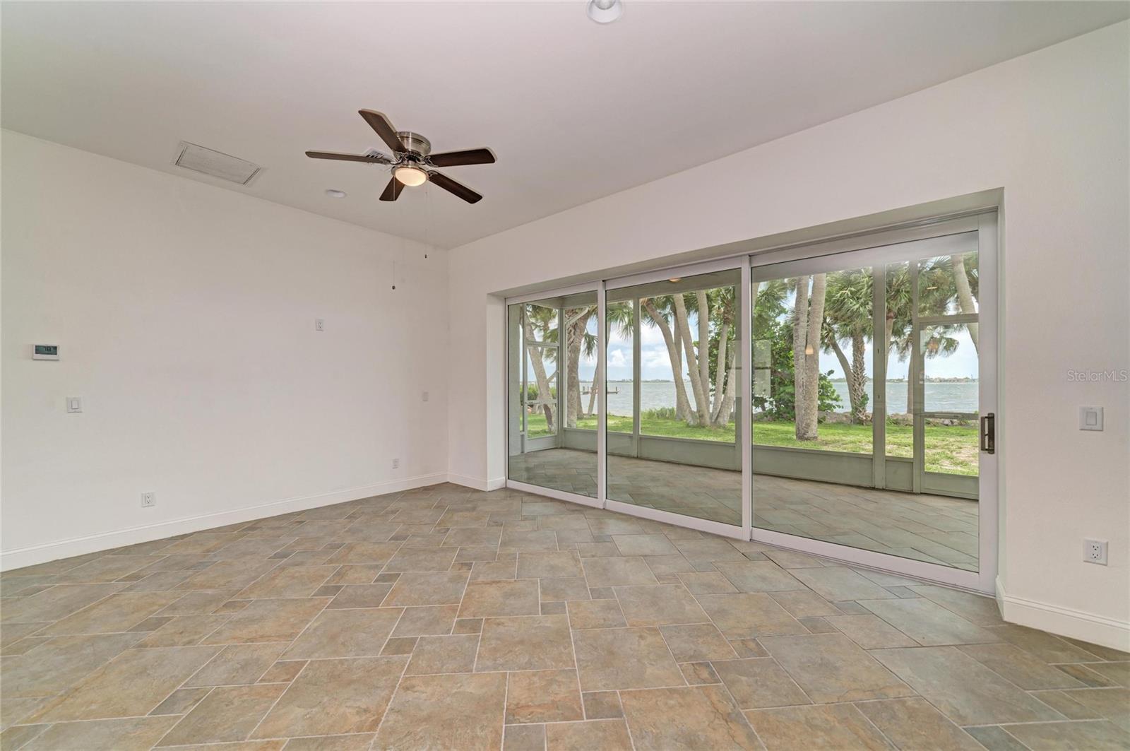 211 BAHIA VISTA DR — photo 11