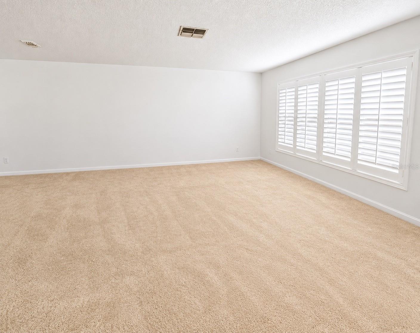 2942 MACALPIN DR W — photo 5