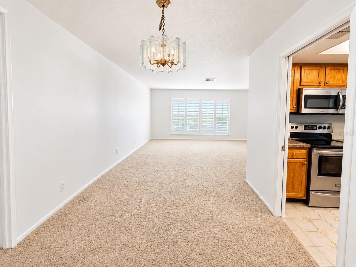 2942 MACALPIN DR W — photo 6