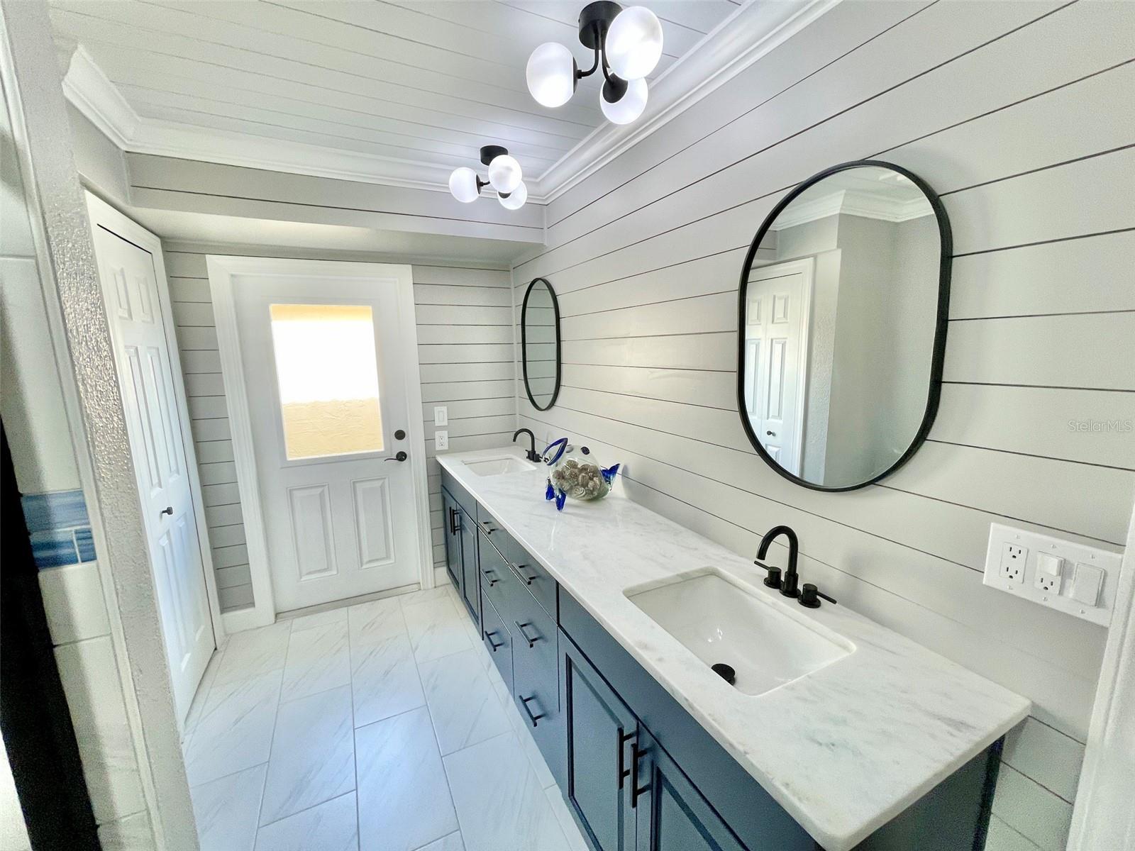44 SANDSTONE CIR — photo 35