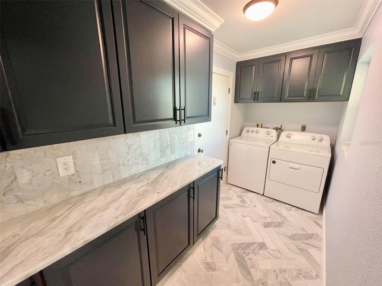 44 SANDSTONE CIR — photo 23