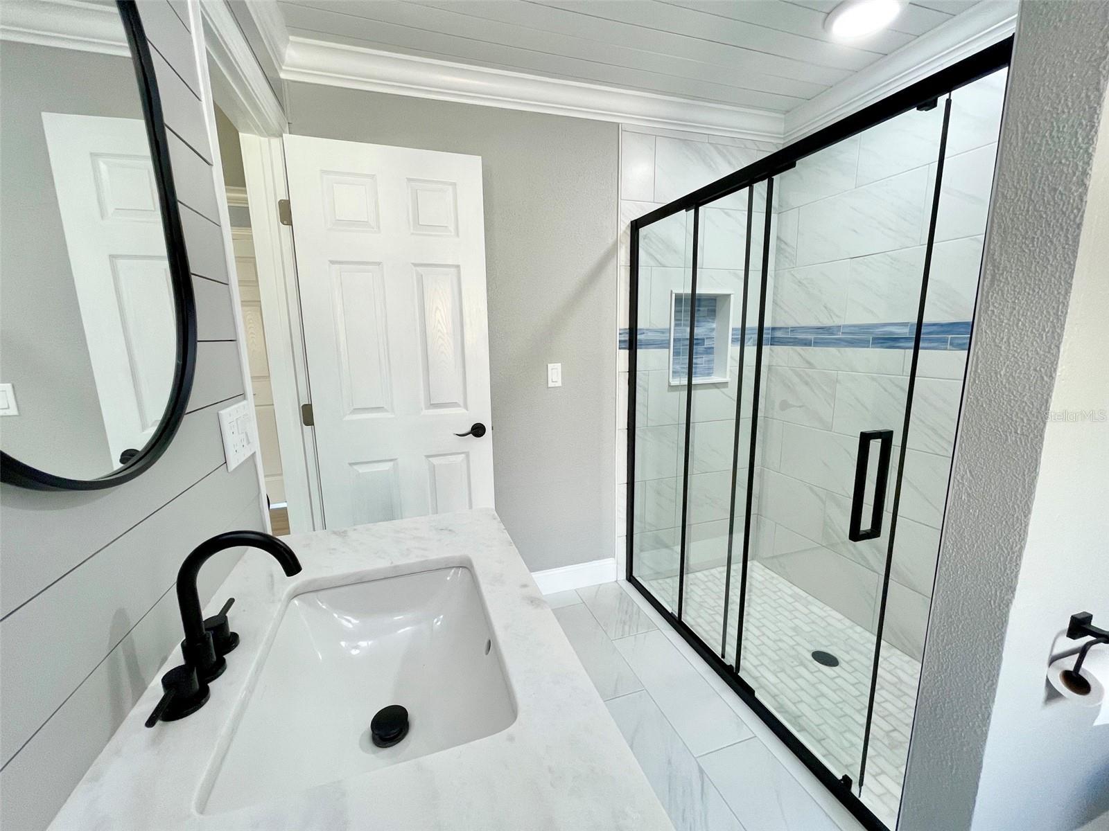 44 SANDSTONE CIR — photo 36