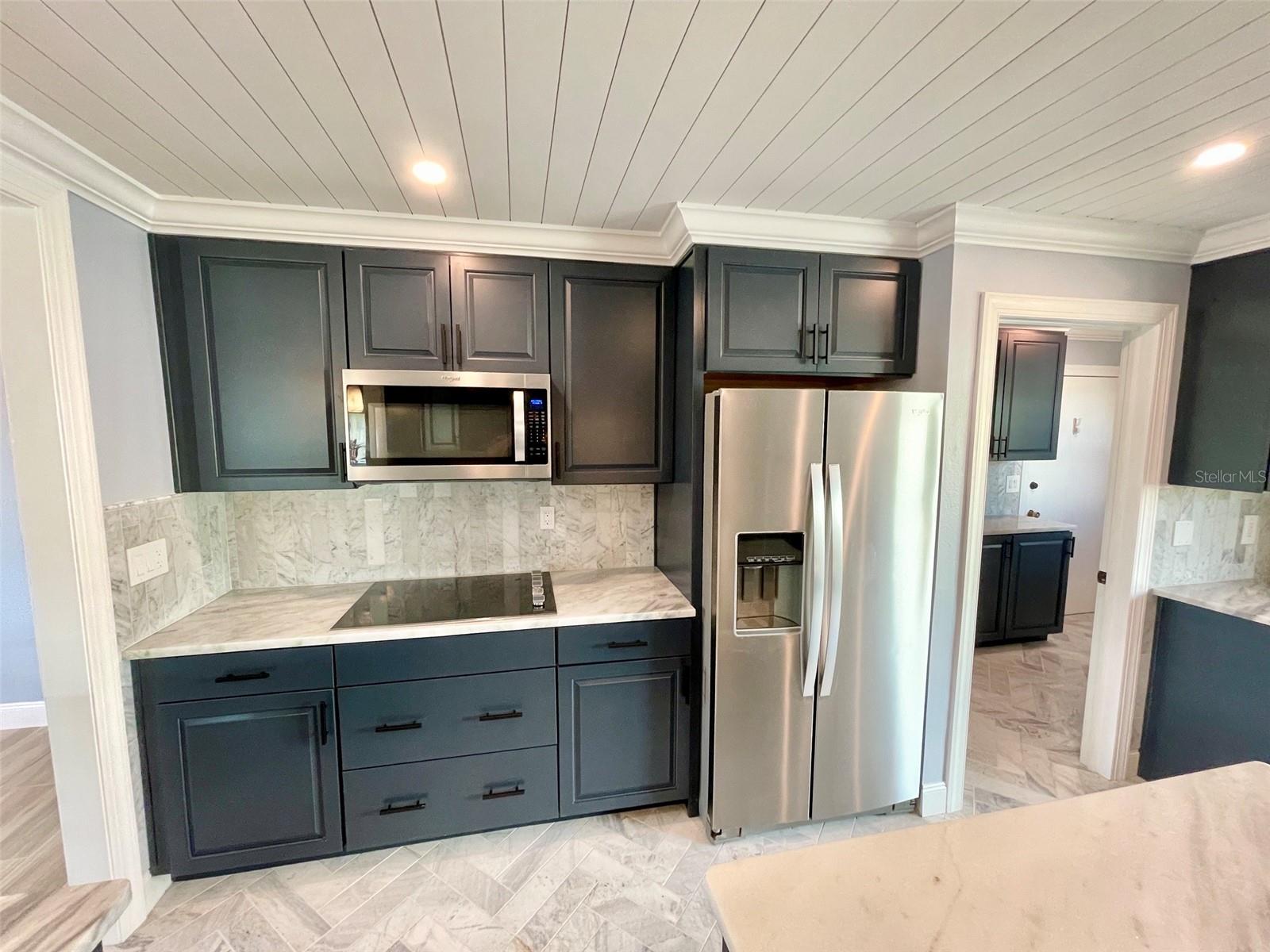 44 SANDSTONE CIR — photo 18