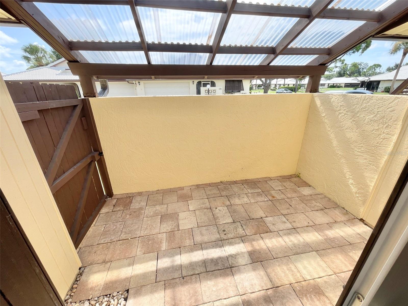 44 SANDSTONE CIR — photo 43