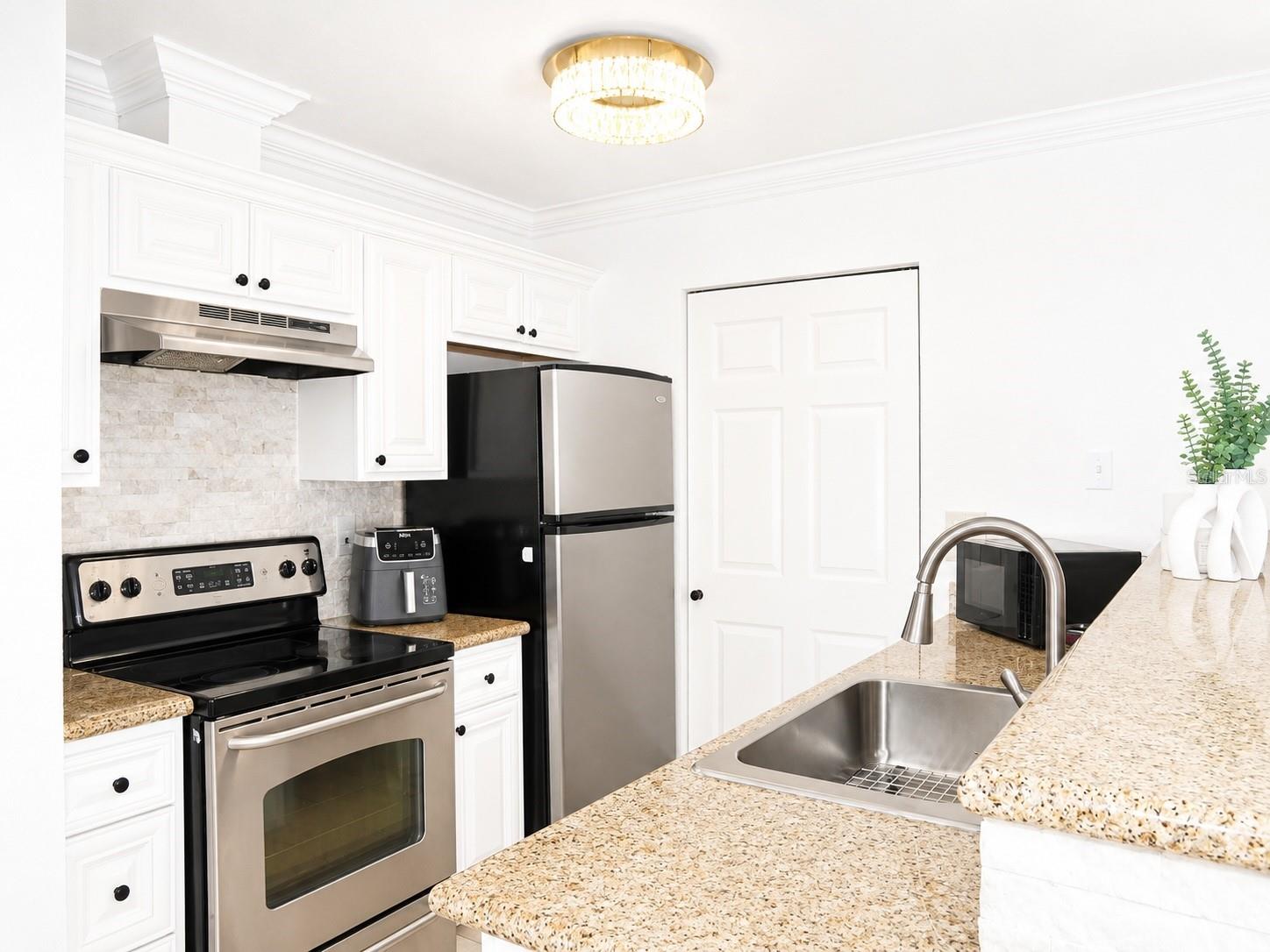 7298 ULMERTON RD #307 — photo 8