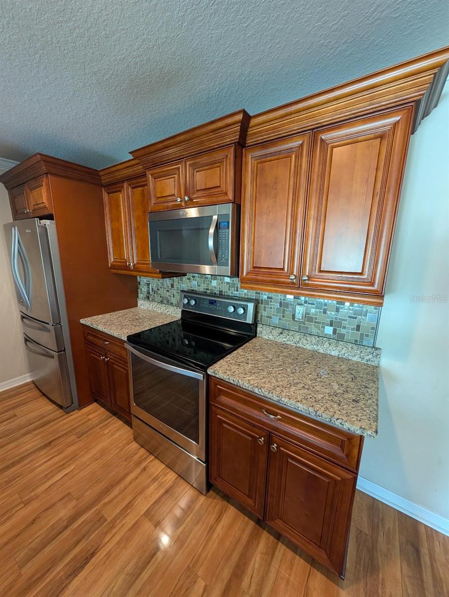 6420 BANYAN BLVD #203 — photo 12