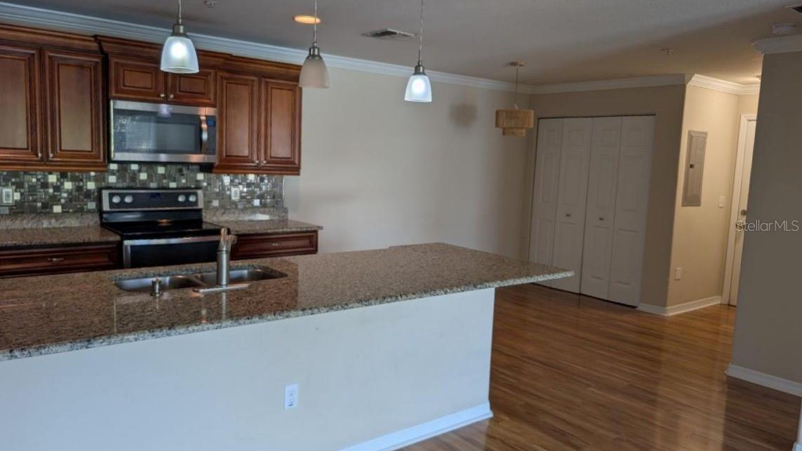 6420 BANYAN BLVD #203 — photo 7