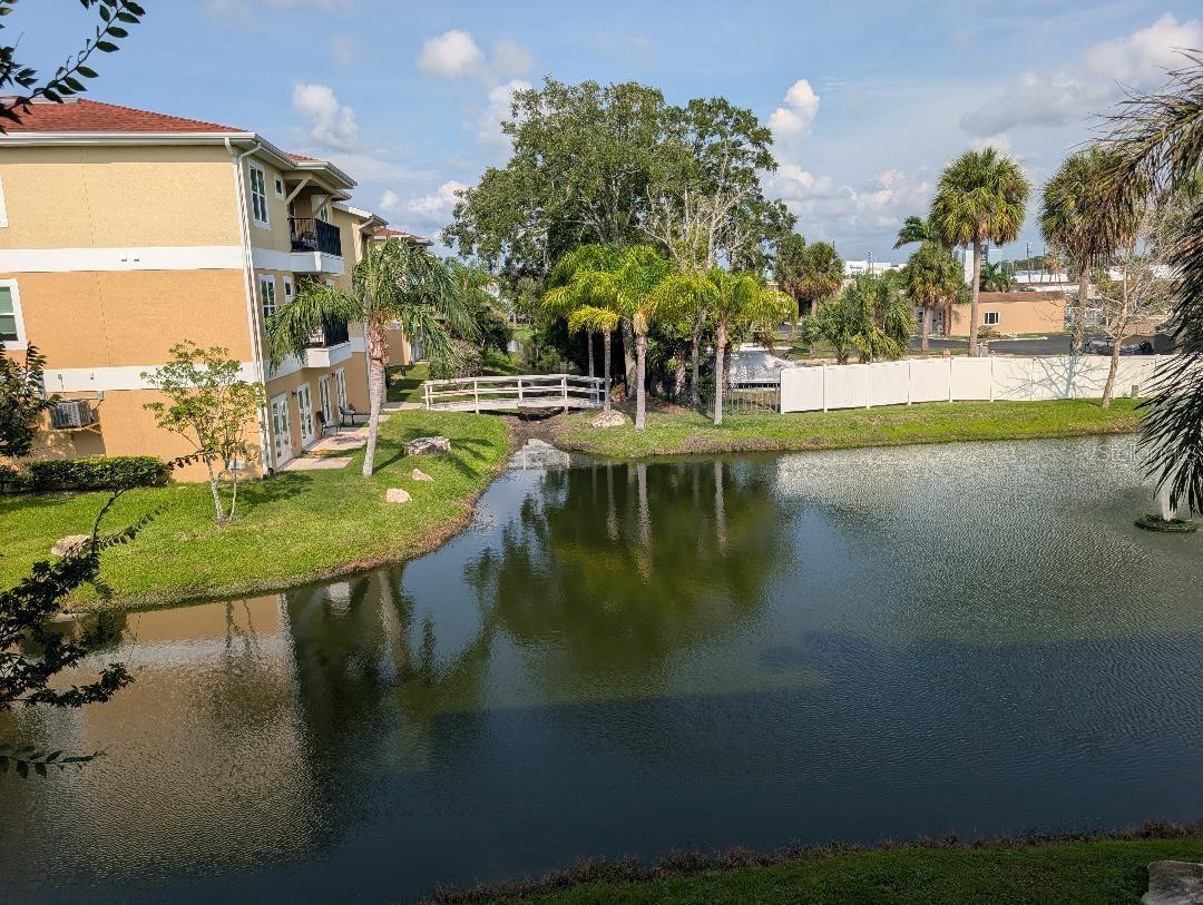 6420 BANYAN BLVD #203 — photo 29