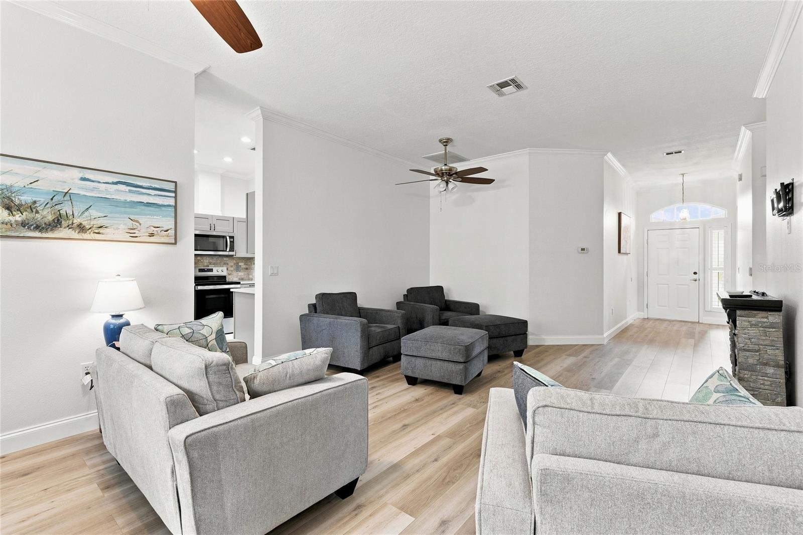 7411 MOORGATE CT — photo 9