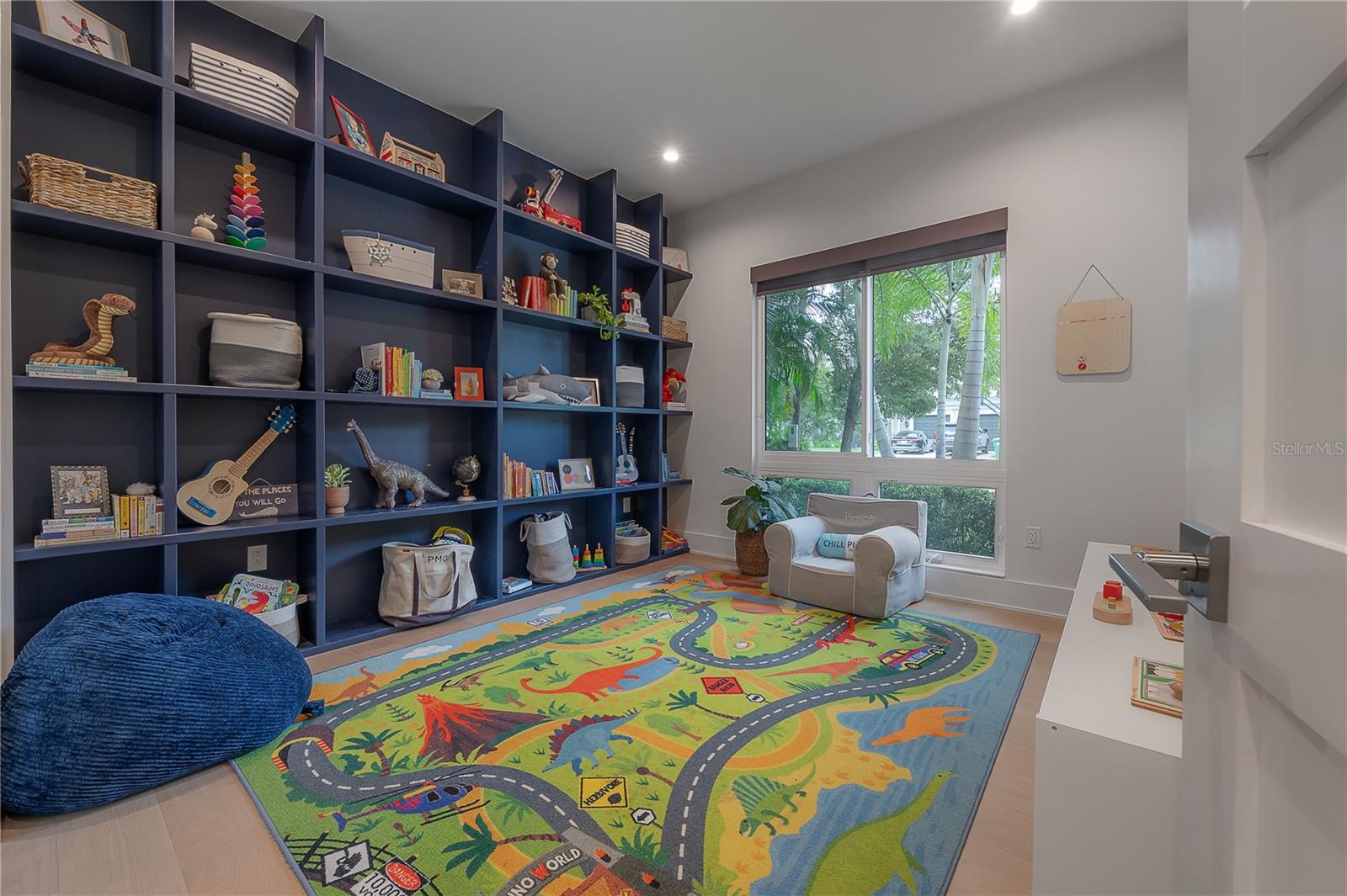 4207 W JETTON AVE — photo 5