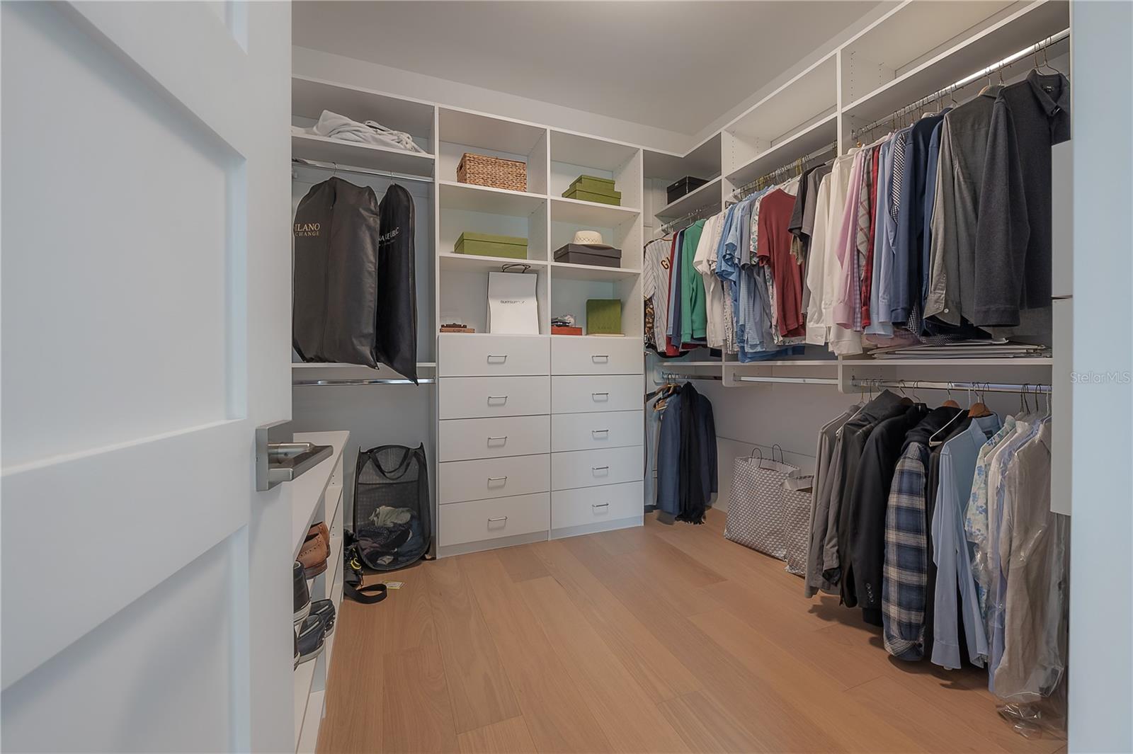 4207 W JETTON AVE — photo 34