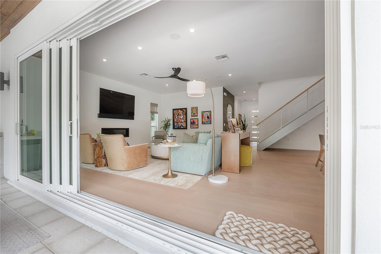 4207 W JETTON AVE — photo 23