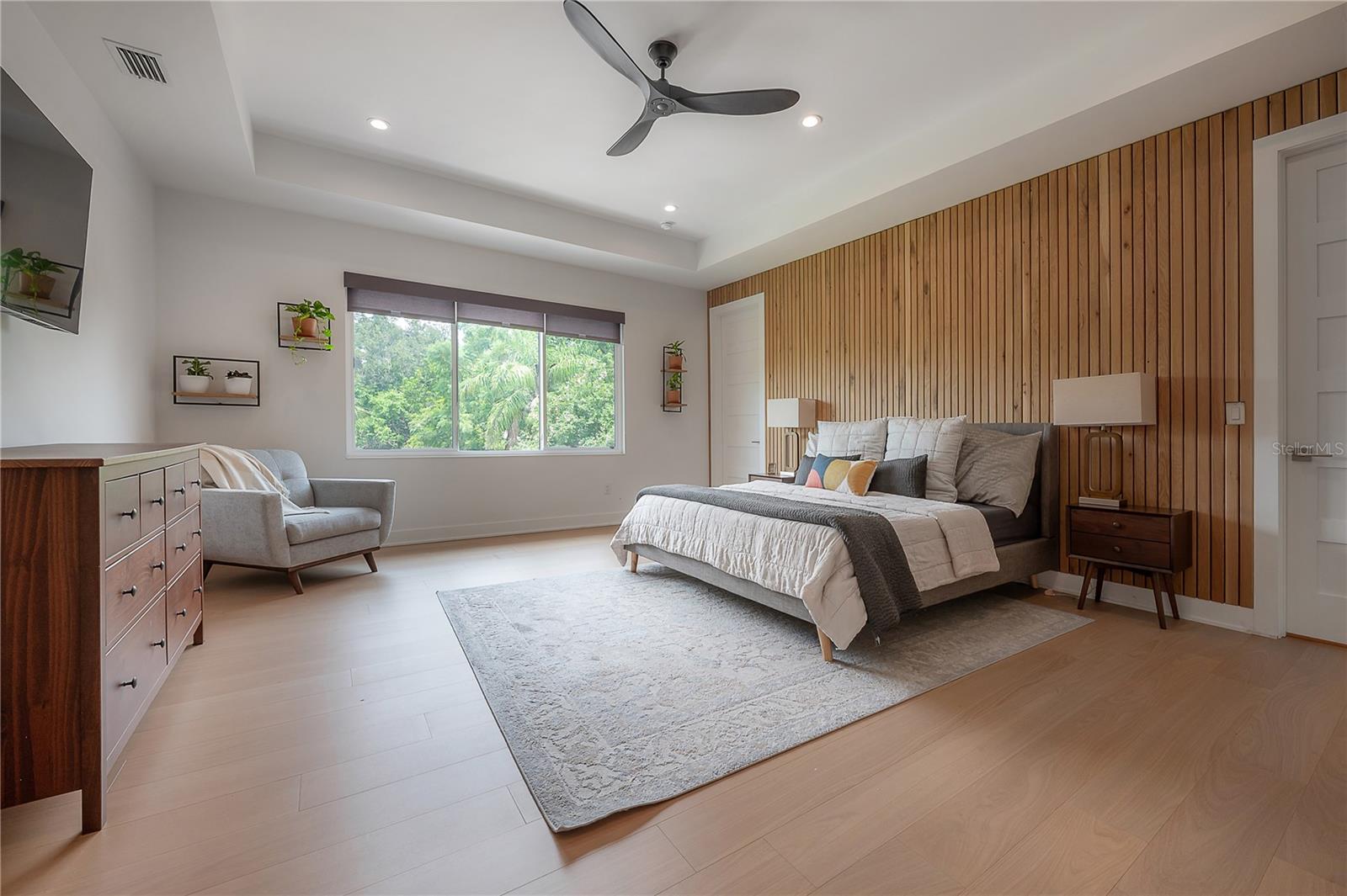 4207 W JETTON AVE — photo 32