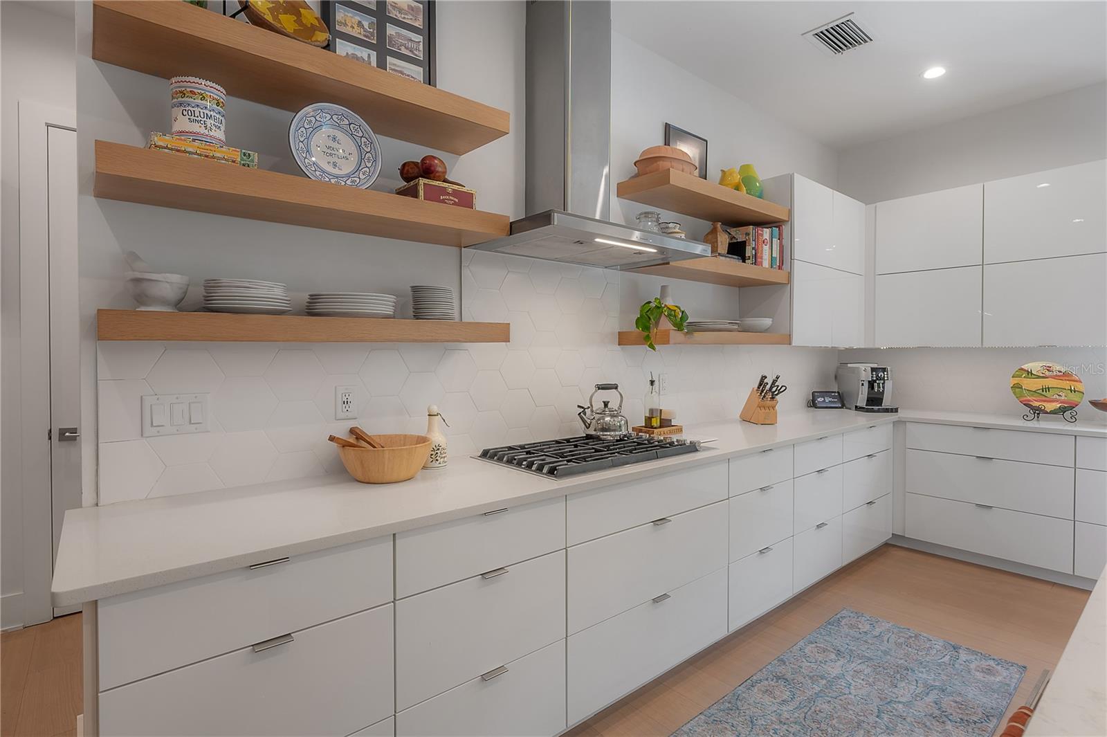 4207 W JETTON AVE — photo 16