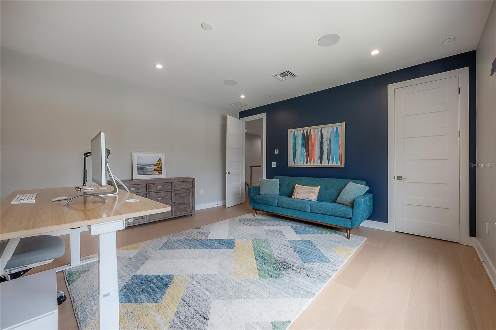 4207 W JETTON AVE — photo 39