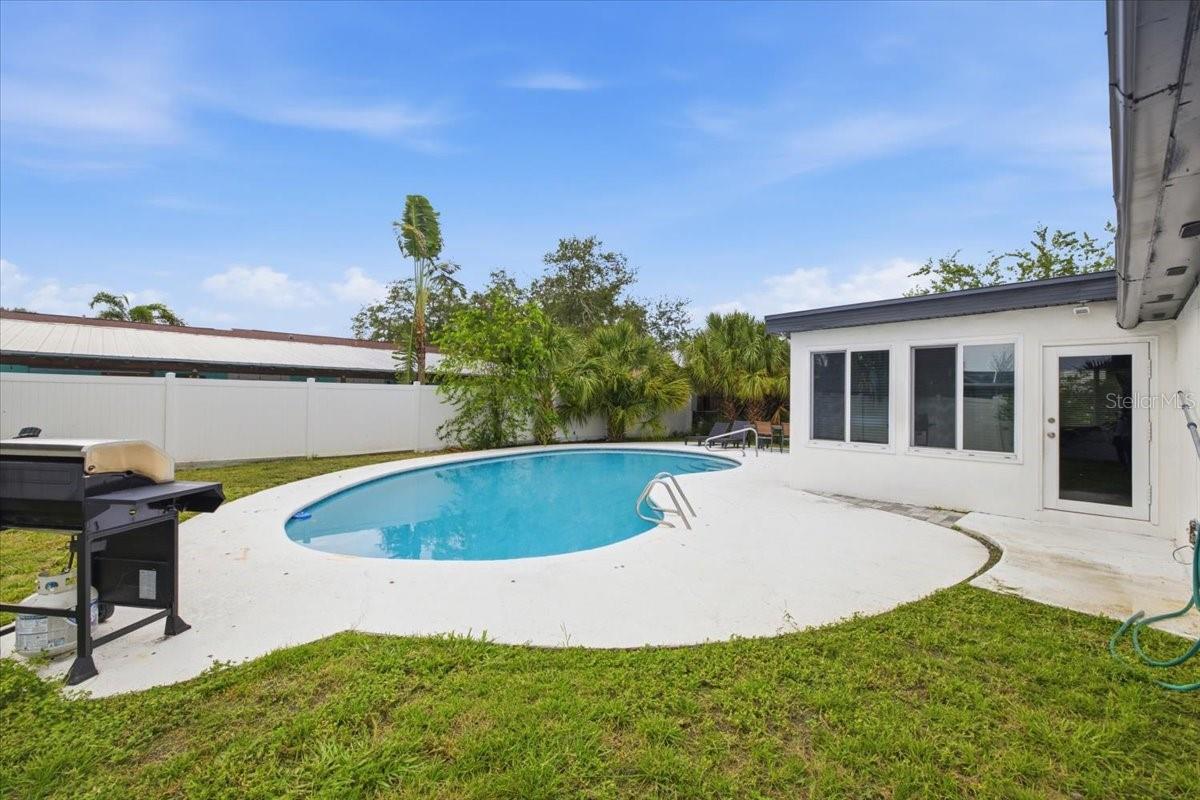 4710 TRAVERTINE DR — photo 32