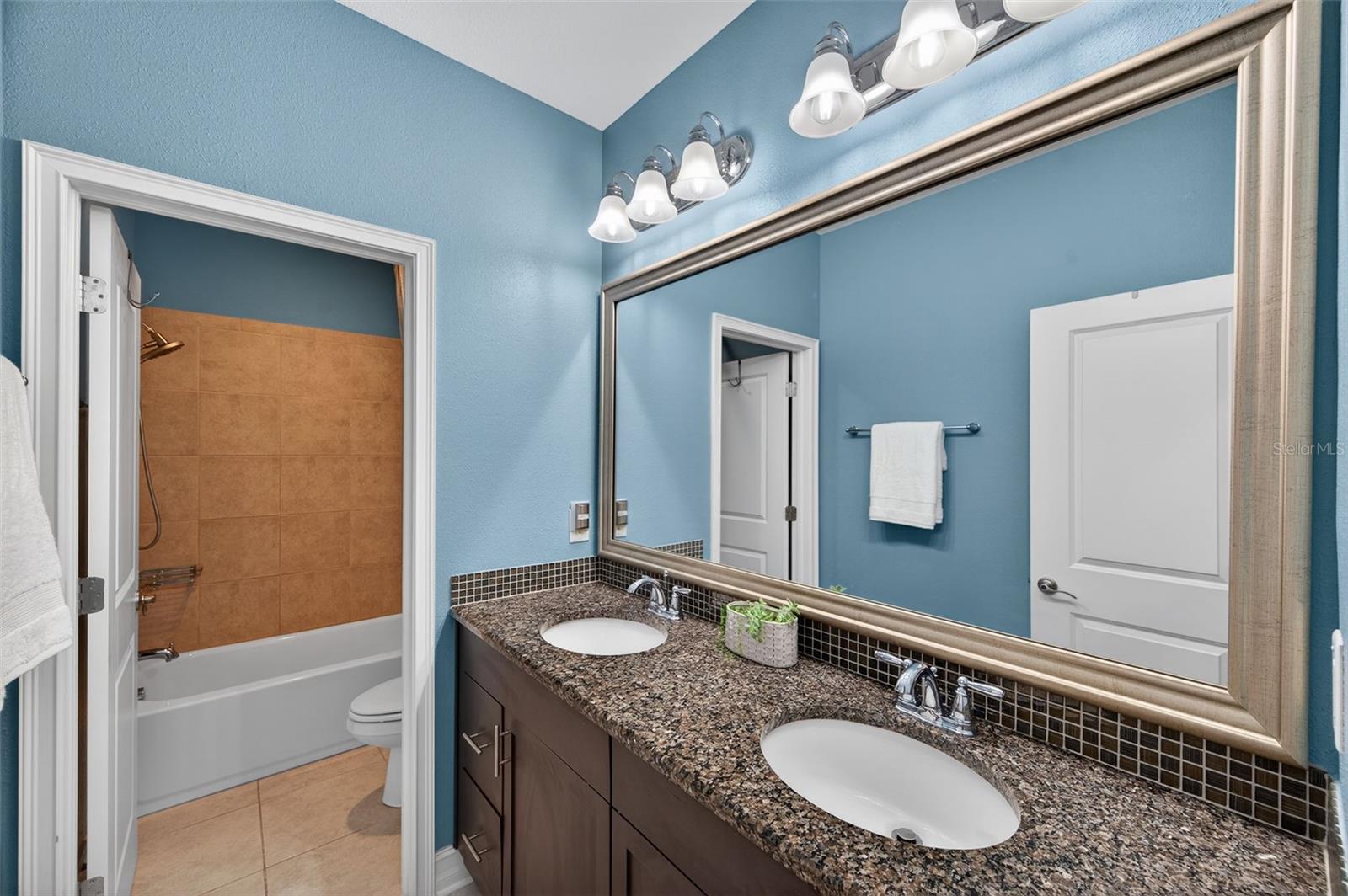 4020 EMPOLI CT — photo 32
