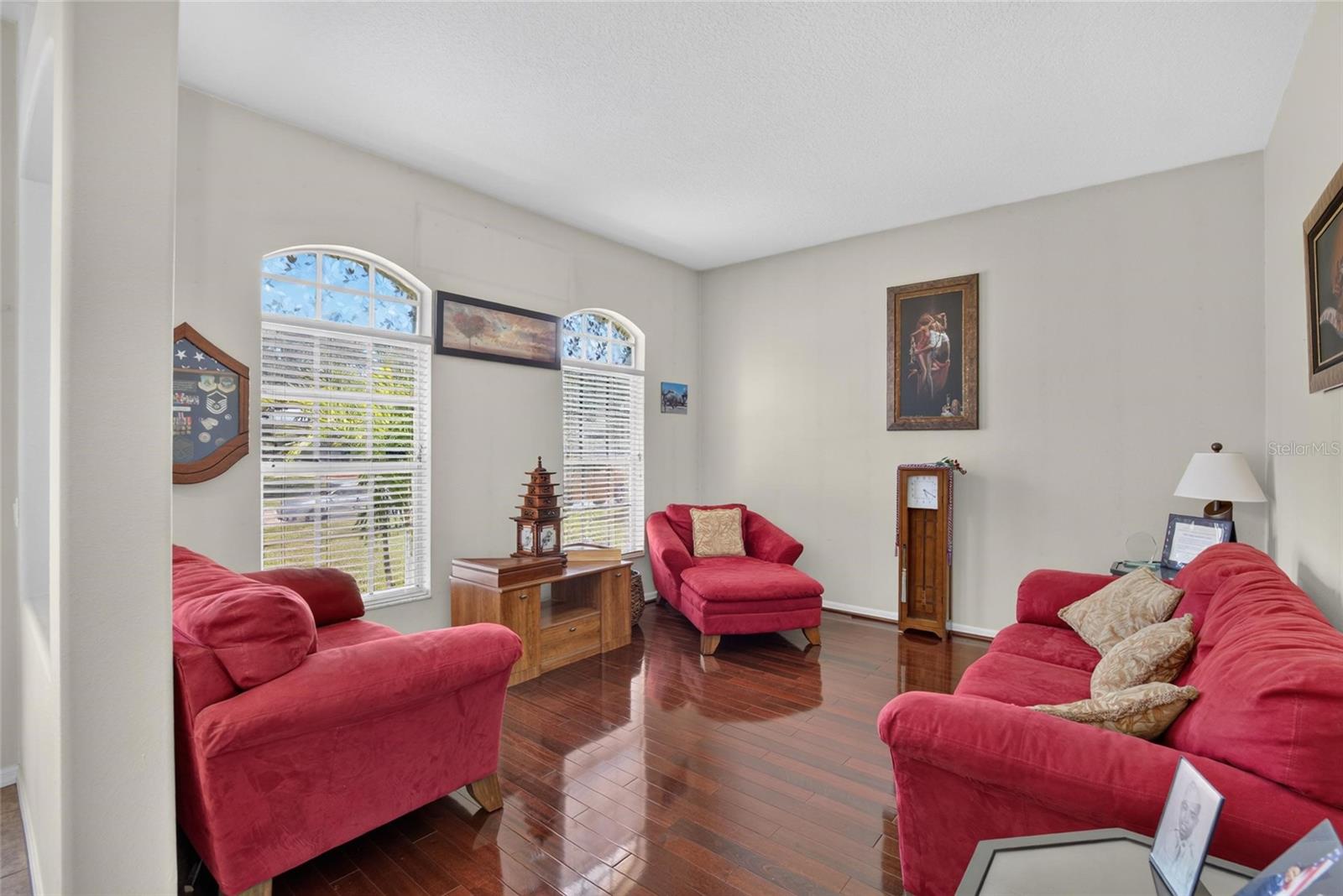 11937 TIMBERHILL DR — photo 15
