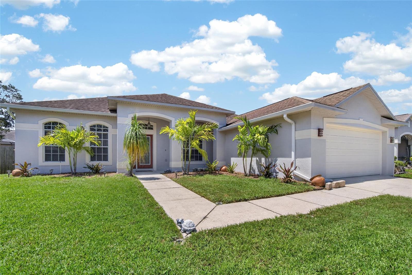 11937 TIMBERHILL DR — photo 8