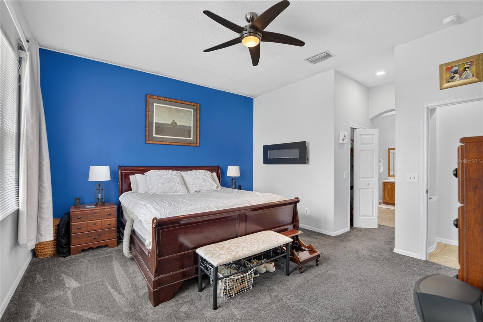 11937 TIMBERHILL DR — photo 24