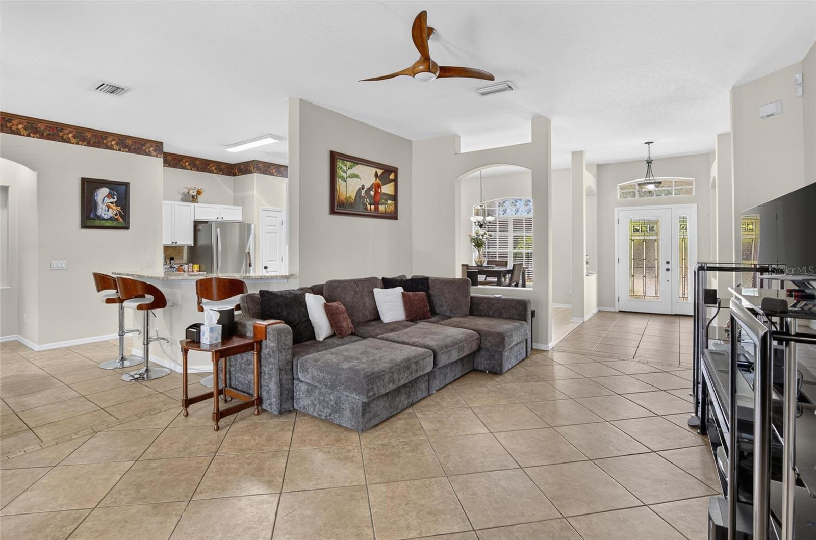 11937 TIMBERHILL DR — photo 19