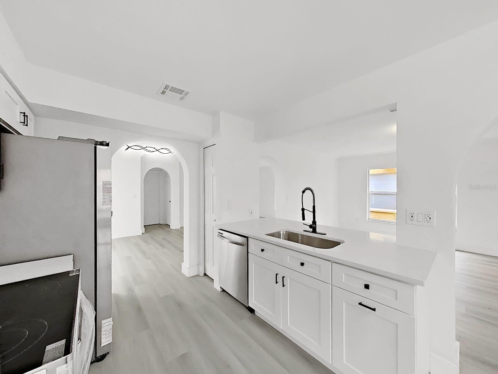 1612 PROWMORE DR — photo 9