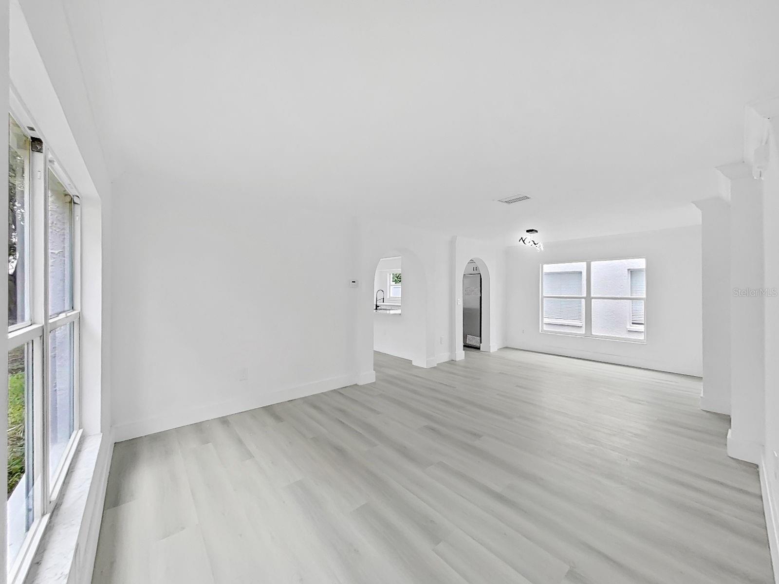 1612 PROWMORE DR — photo 3