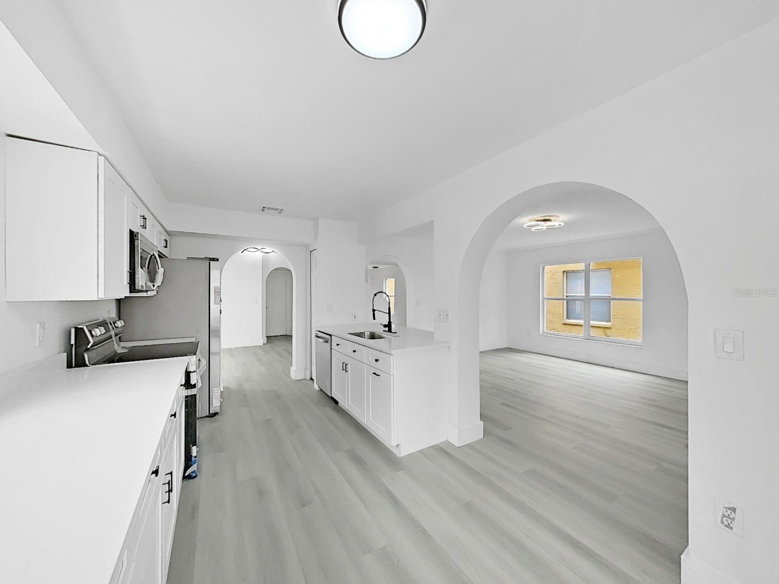 1612 PROWMORE DR — photo 11
