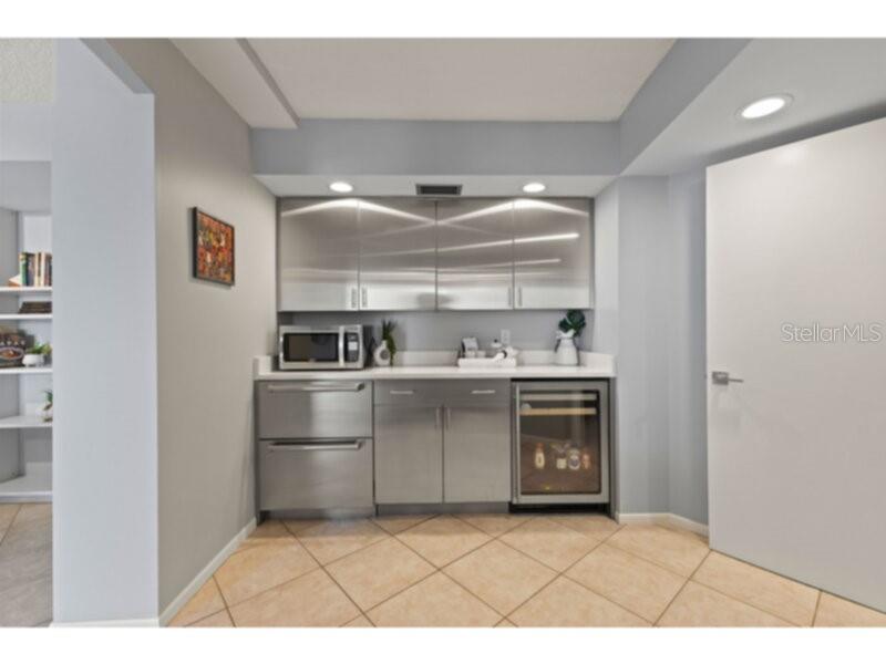 1111 N GULFSTREAM AVE #6B — photo 19