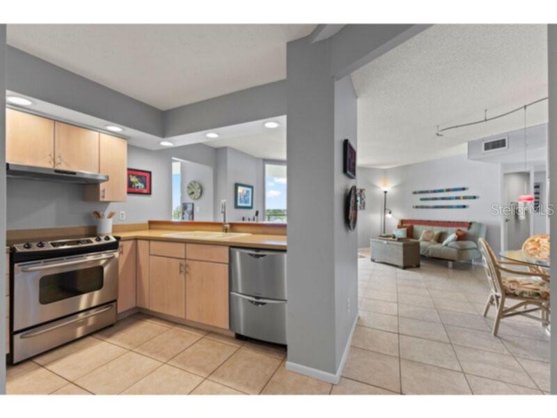 1111 N GULFSTREAM AVE #6B — photo 18