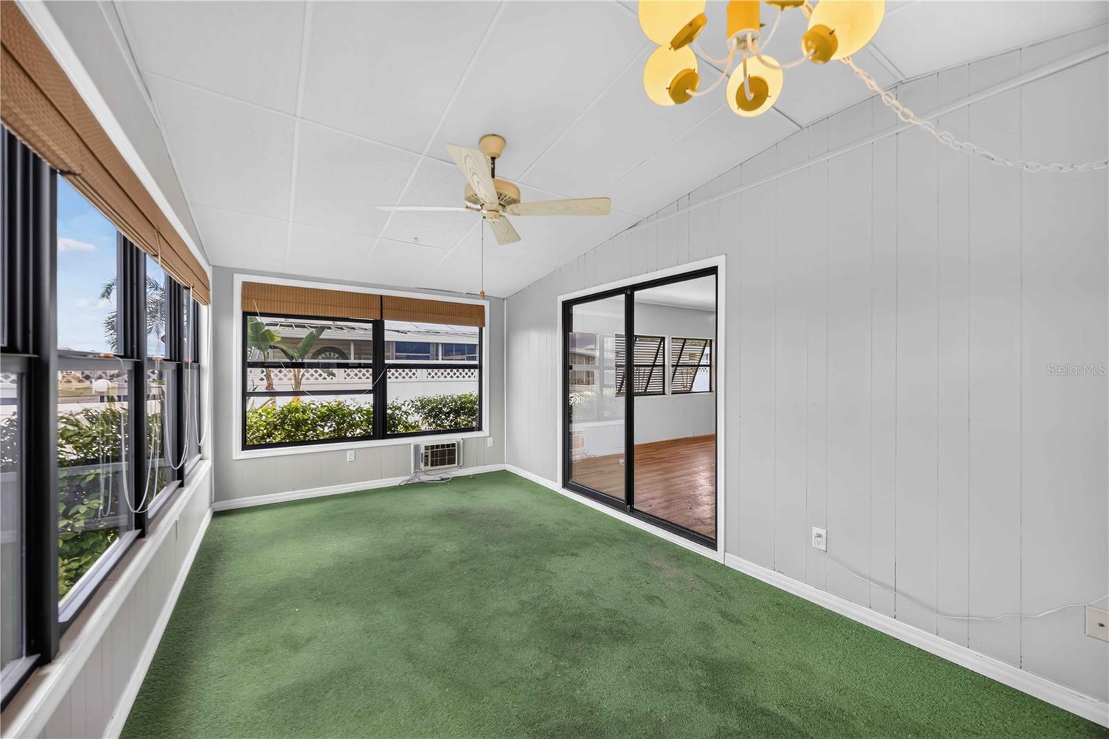 141 RAROTONGA RD — photo 22