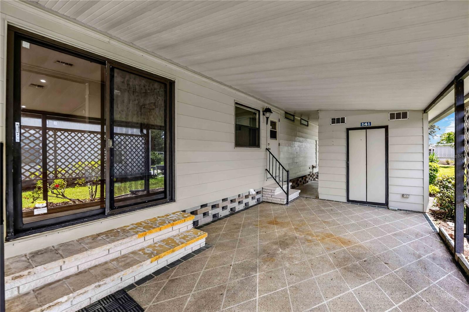 141 RAROTONGA RD — photo 6