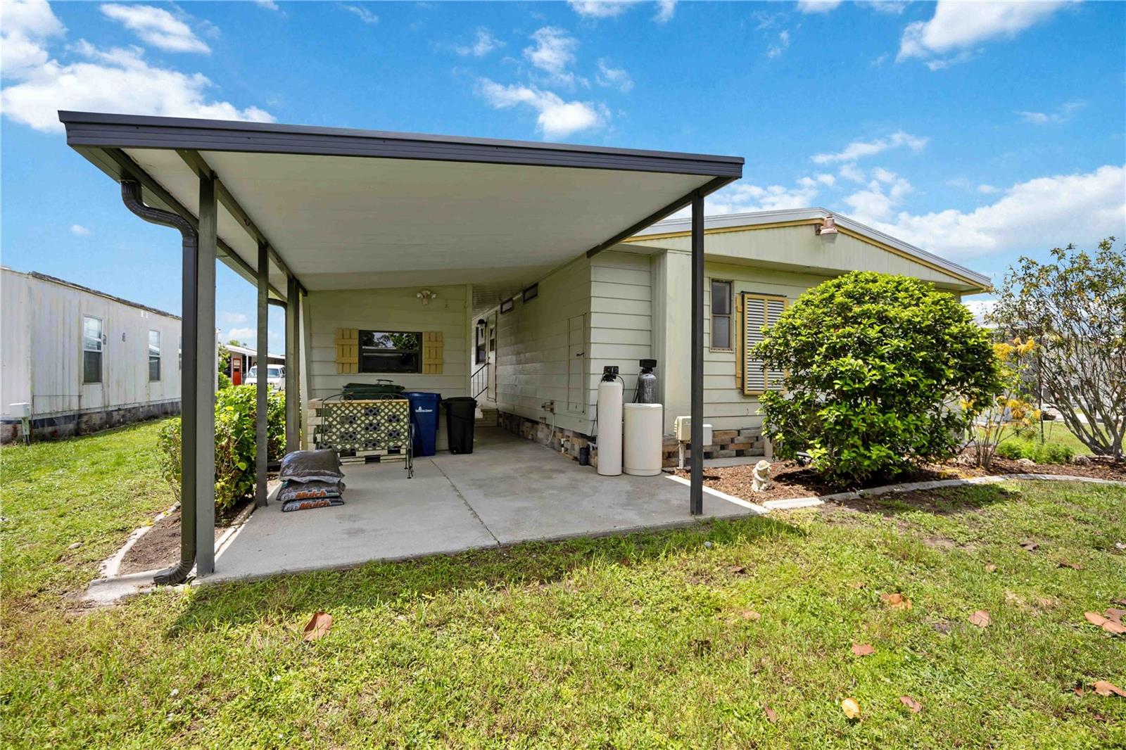 141 RAROTONGA RD — photo 4