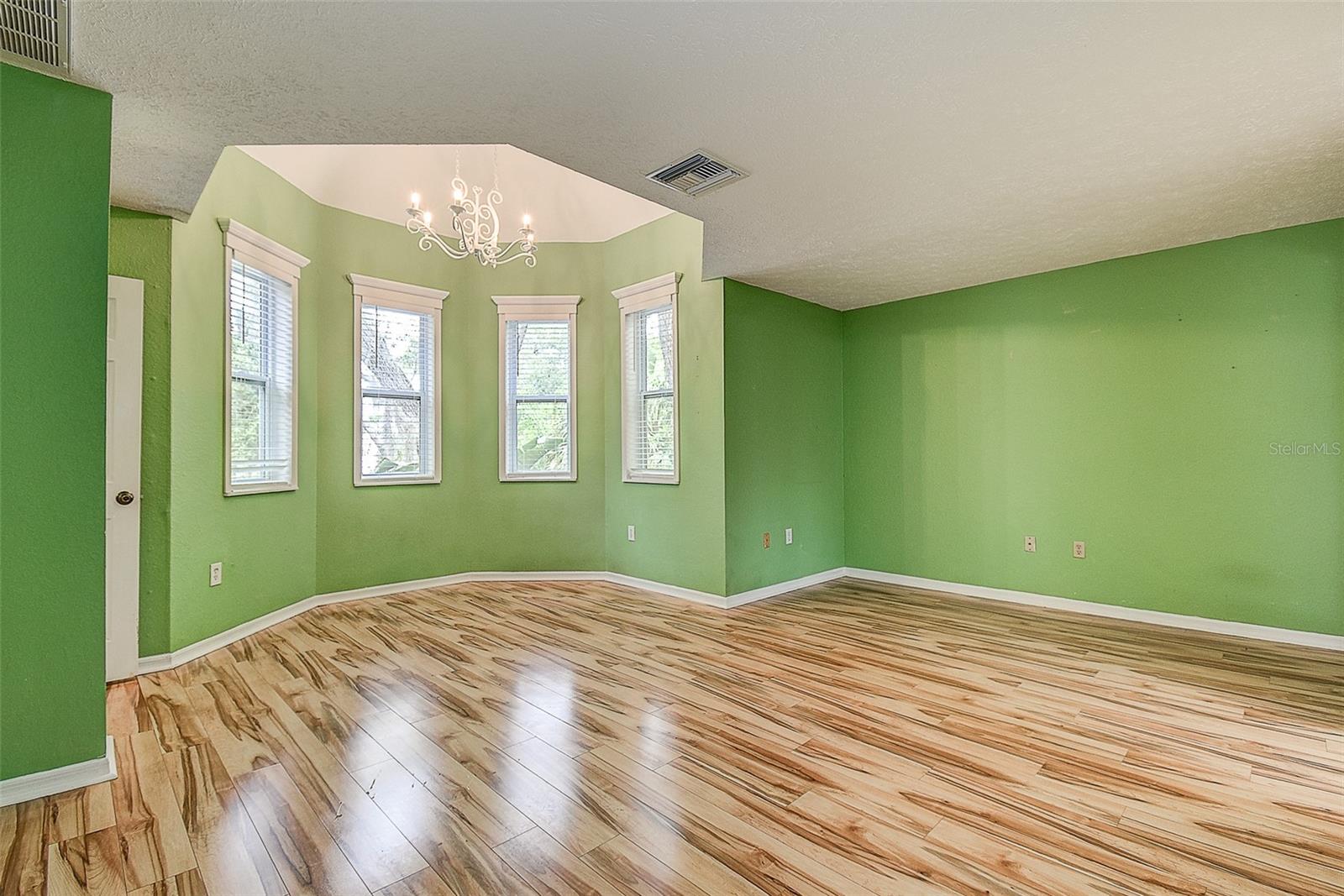 510 WIDEVIEW AVE — photo 23