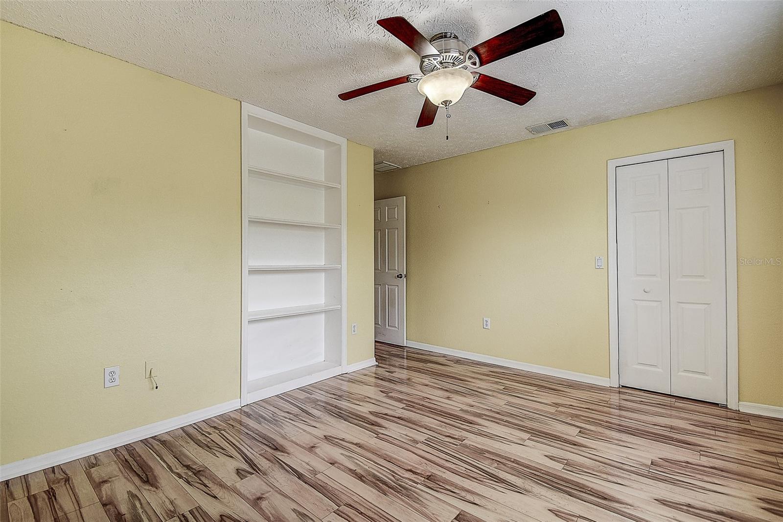 510 WIDEVIEW AVE — photo 32